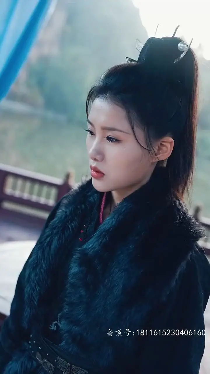 短剧炼气十万年 海报